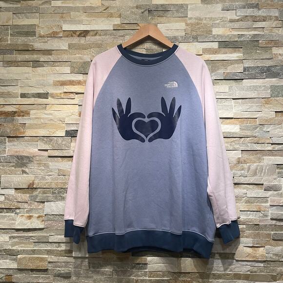 The North Face Women’s XXL Crewneck Sweatshirt | Colorblock Heart Hands NWOT - Picture 1 of 9